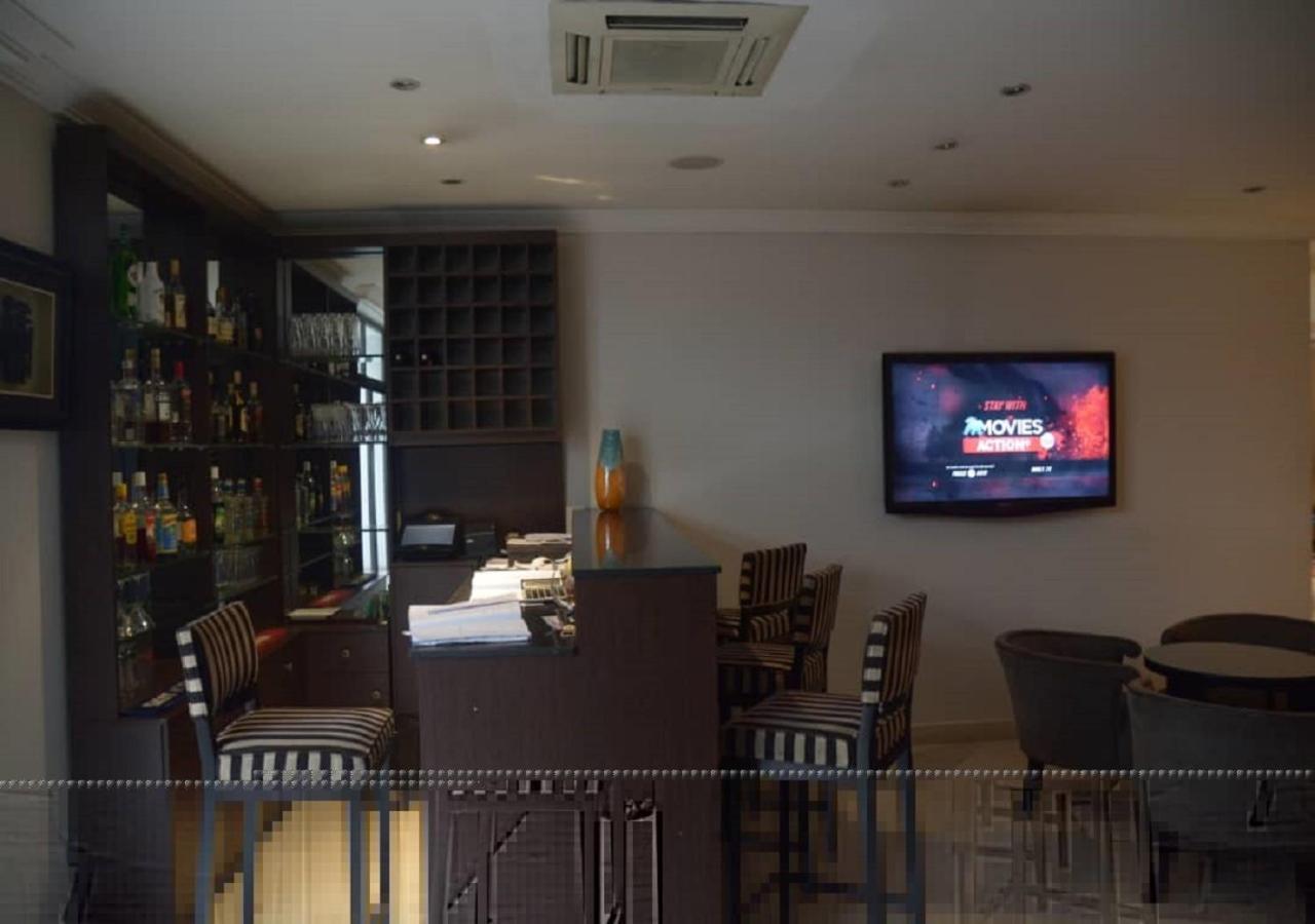 เอสแอนด์เอส โฮเต็ล Hotel ลากอส ภายนอก รูปภาพ